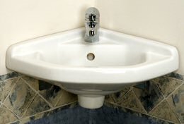 Barclay corner wash basin