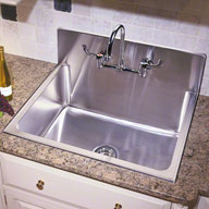 Single bowl kitchen sink