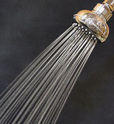 picture of deluxe all brass rain showerhead spray pattern