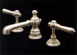 Series 1800 Ascot widespread lav faucet