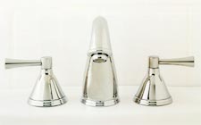Series 800 Chicago widespread lav faucet