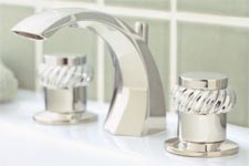 Series 100 Seville widespread lav faucet w/ rope style ring option
