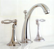 Series 200 Toronto widespread lav faucet