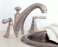 Series 720 Valencia widespread lav faucet