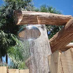 Outdoor raincan shower
