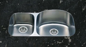 Triple bowl kitchen sink undermount