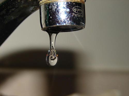 How to FIX a Leaking Water Filter Faucet. 