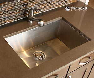 Stainless steel single bowl sink with zero radius corners