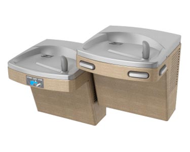 Refrigerated split level filtered fountain with touch-free sensor