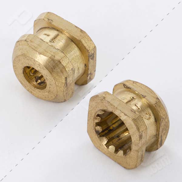 square handle insert 1-2 brass