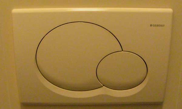 Jacob Delafon in Holland toilet tank lid