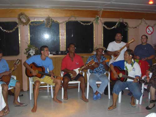 Aranui 3 entertainment on the boat