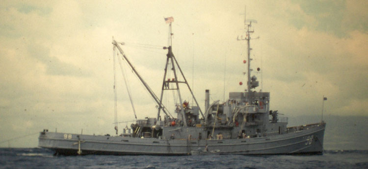 USS Arikarra ATF 98